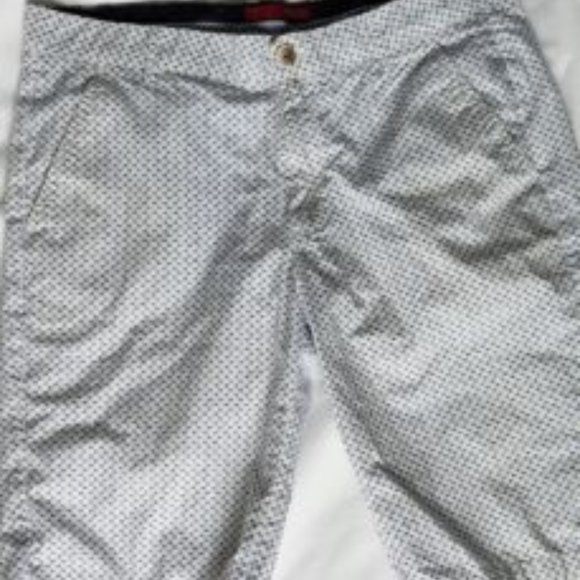 ZARA MAN MENS White BERMUDA FLAT FRONT DRESS SHORTS 30 Dogs - Picture 1 of 6